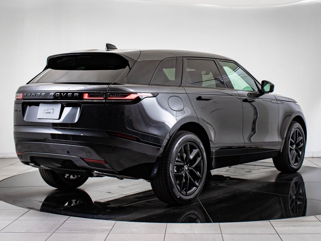2026 Land Rover Range Rover Velar SE photo 9