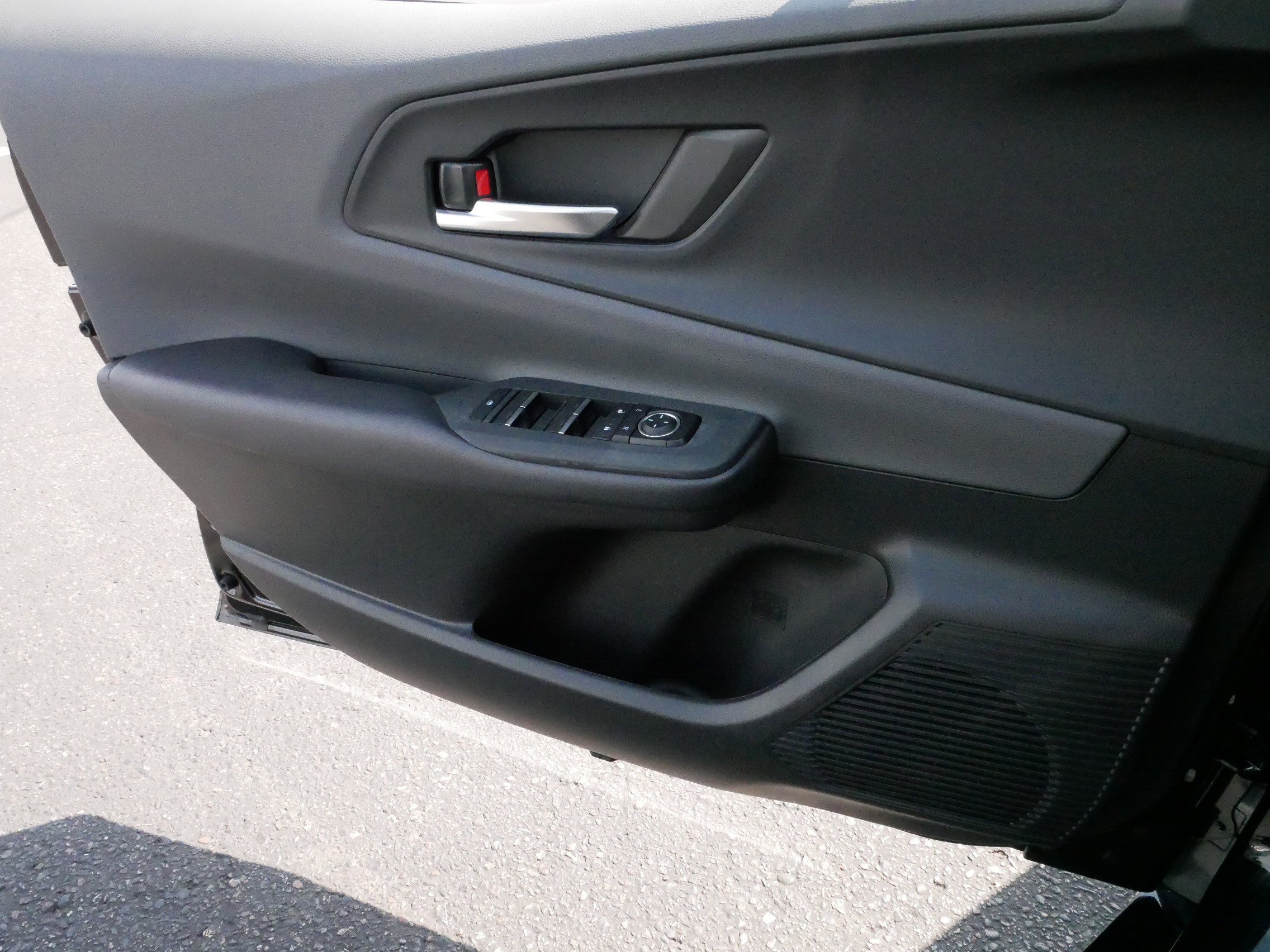 2024 Toyota Prius XLE photo 26