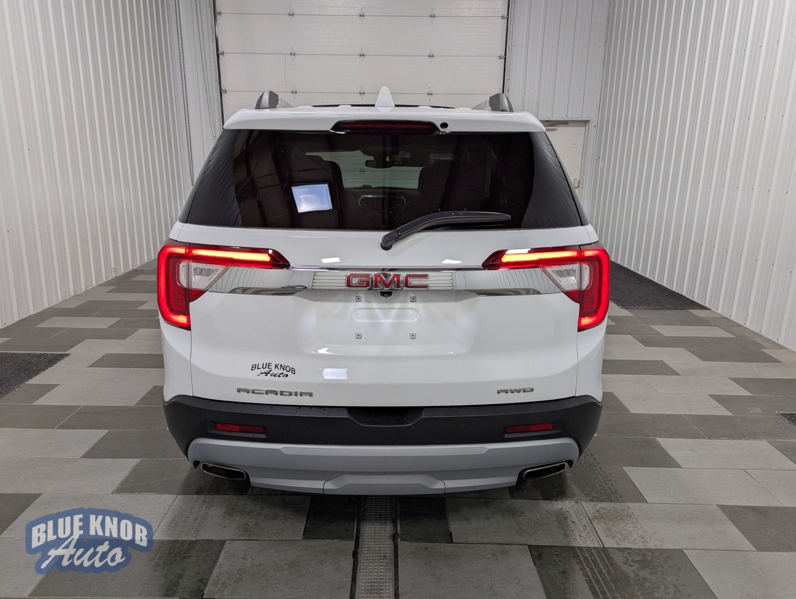 2023 Gmc Acadia SLE photo 3