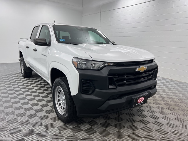 2023 Chevrolet Colorado Work Truck's photo