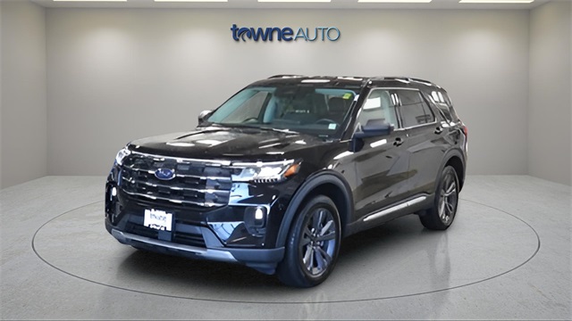 2025 Ford Explorer Active's photo