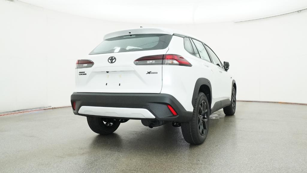 2026 Toyota Corolla Cross L photo 16