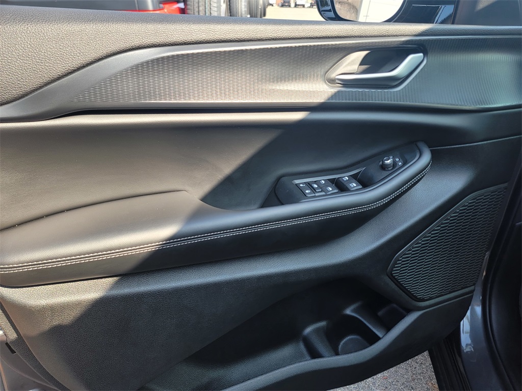 2025 Jeep Grand Cherokee Altitude photo 8
