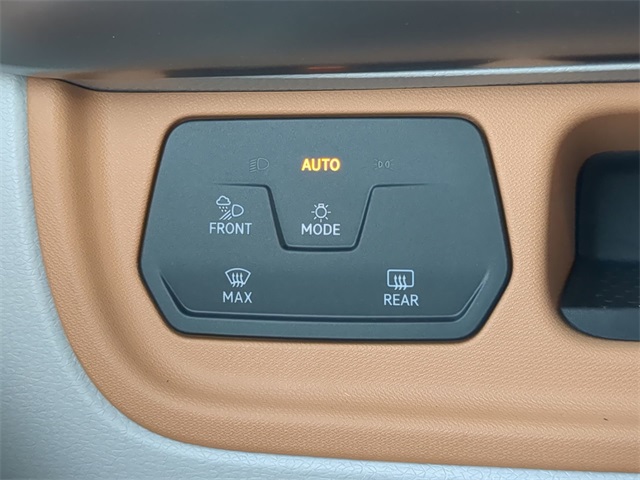 2025 Volkswagen ID. Buzz Pro Plus photo 25