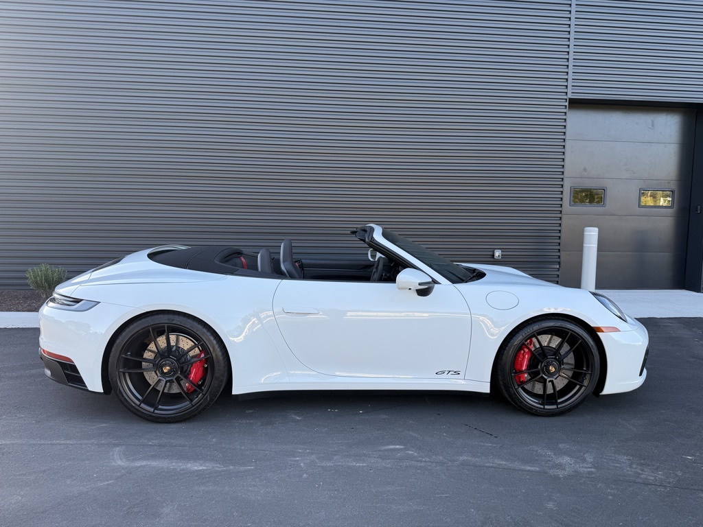 2023 Porsche 911 GTS photo 8