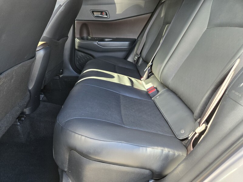 2019 Toyota C-HR Limited photo 10