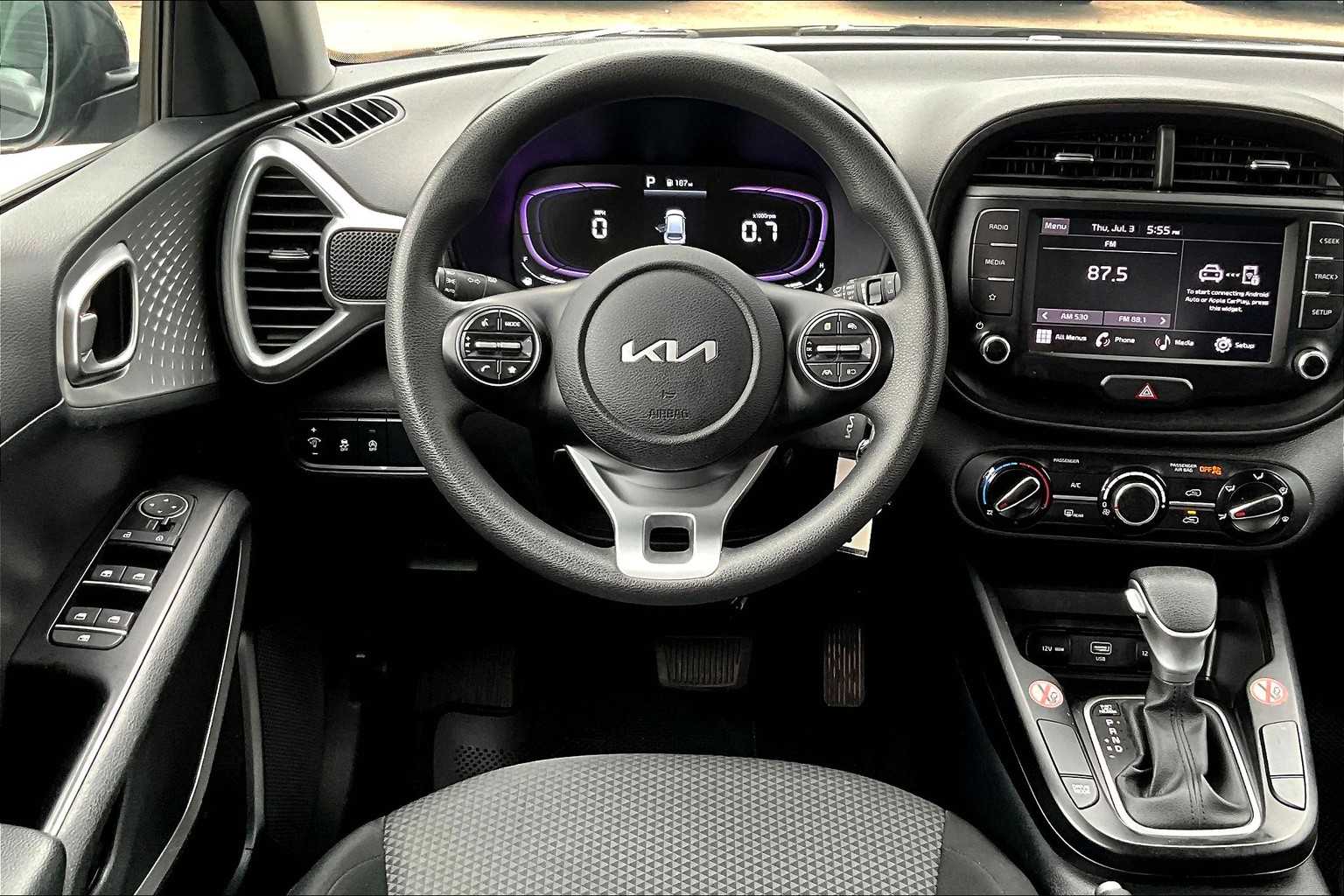 2023 Kia Soul LX S photo 5