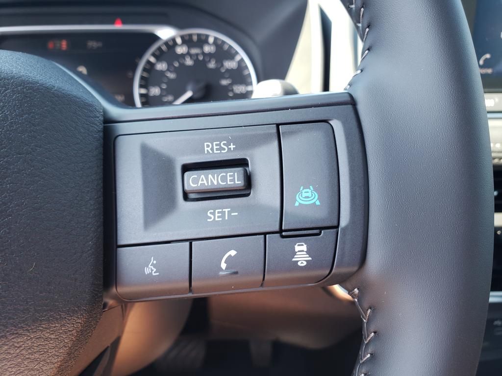 2026 Nissan Rogue SV photo 8