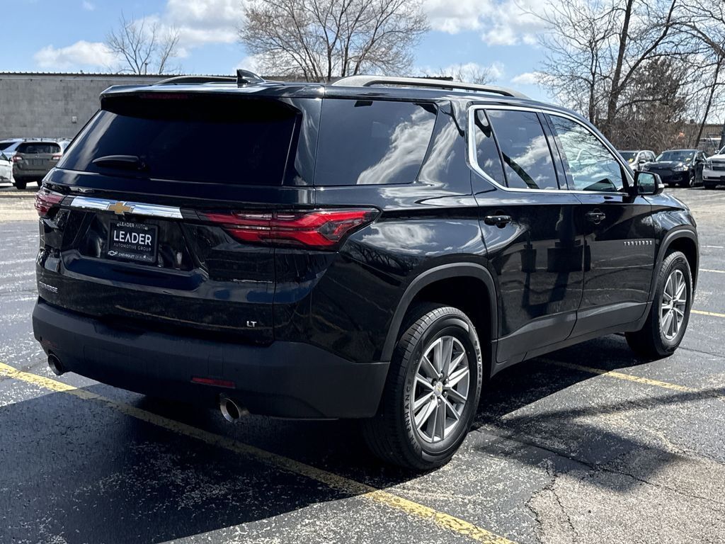2022 Chevrolet Traverse 1LT photo 3