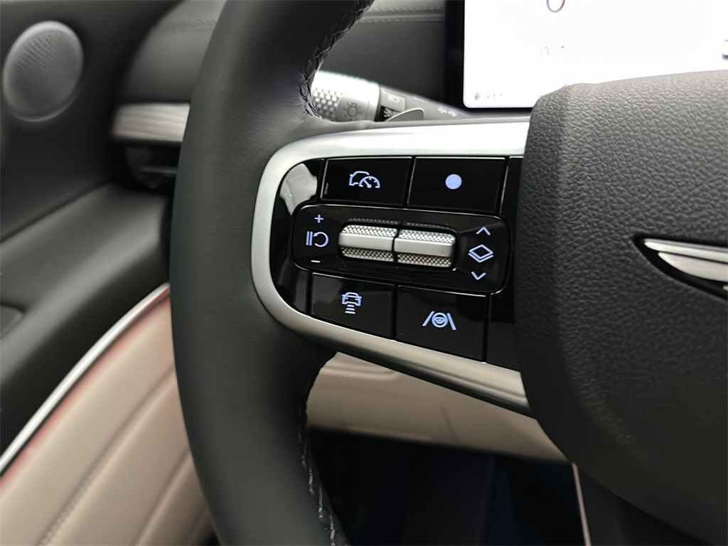 2026 Genesis GV80 2.5T Advanced AWD photo 14