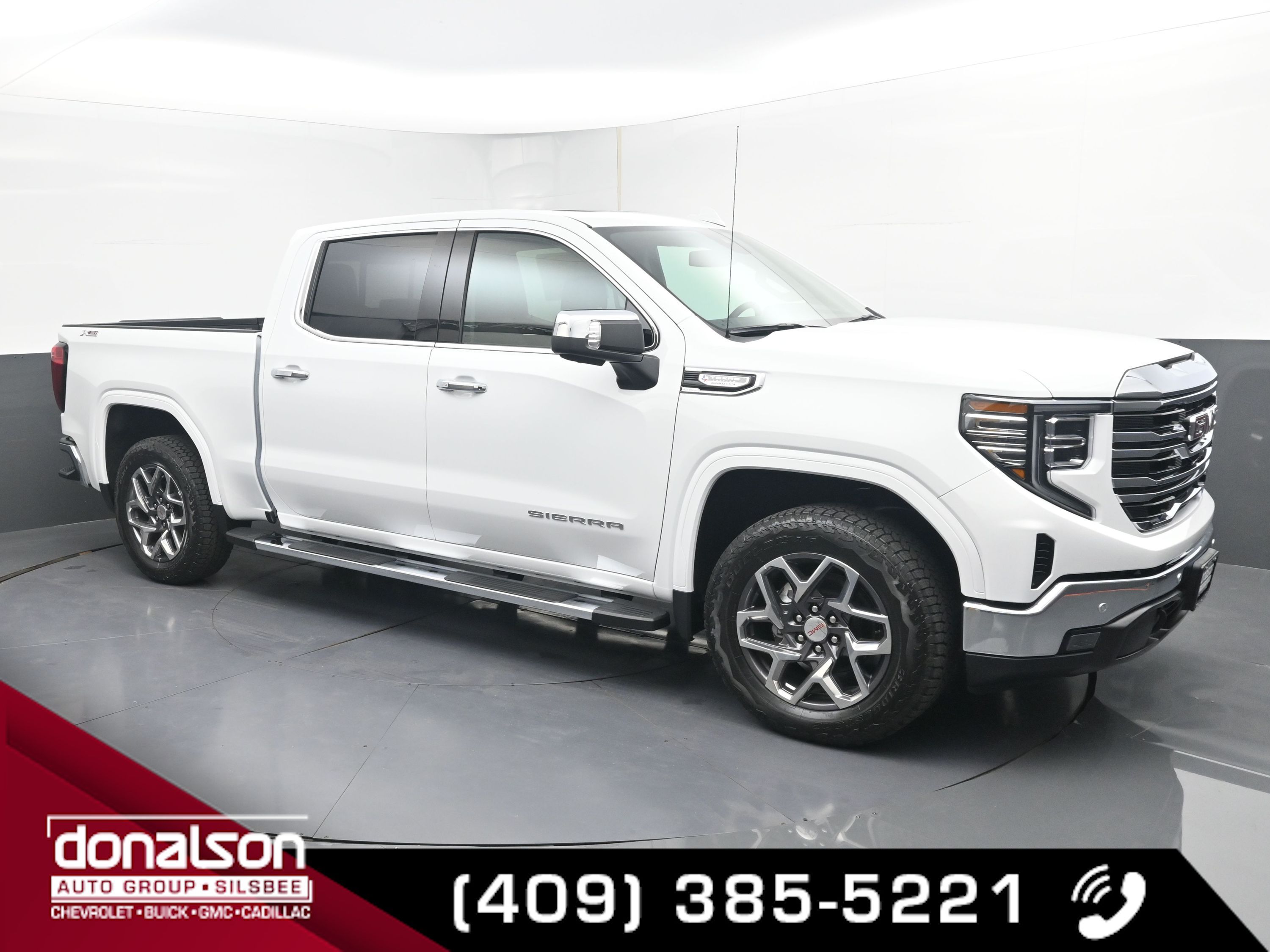 2026 GMC Sierra 1500 SLT's photo