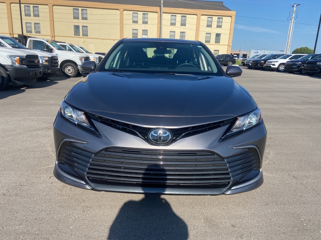 Used 2021 Toyota Camry LE with VIN 4T1C11AK9MU550632 for sale in Kansas City
