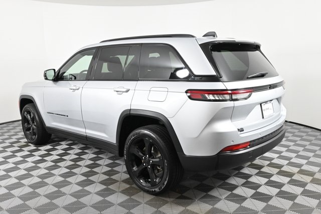 2024 Jeep Grand Cherokee Altitude X photo 4
