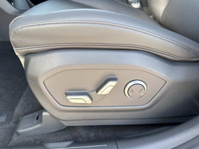 2026 Hyundai Santa Fe SEL photo 8
