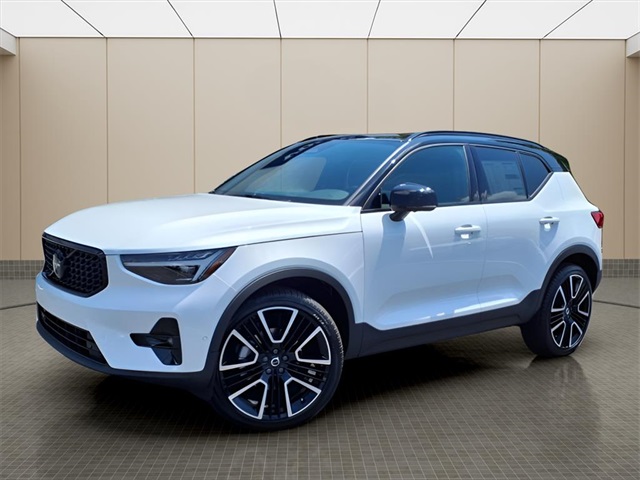 New 2026 Volvo XC40 Ultra SUV in Bristol #3N0630 Friendship