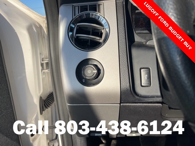 2017 Ford Expedition XLT photo 29