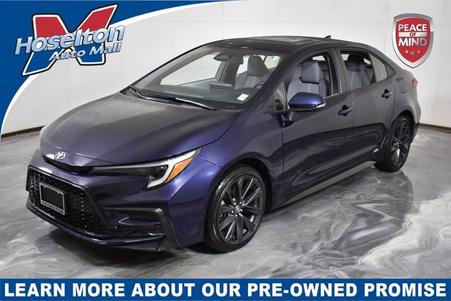 2024 Toyota Corolla SE's photo