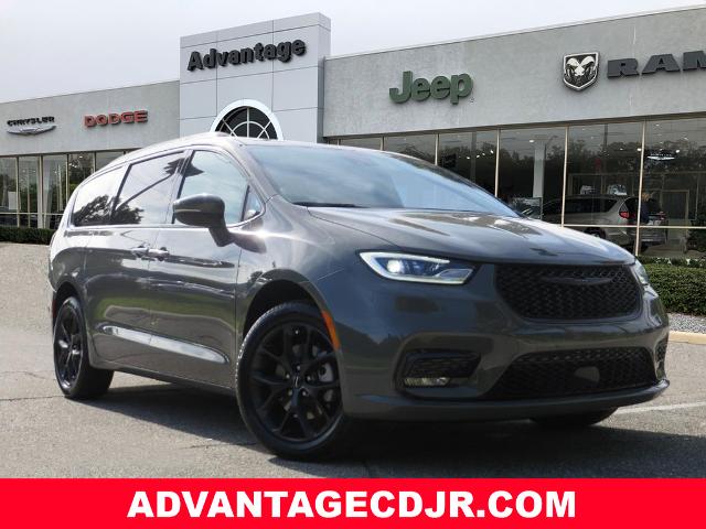 chrysler pacifica touring l awd