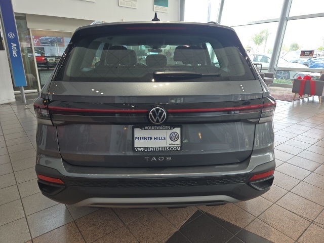 2025 Volkswagen Taos S photo 6