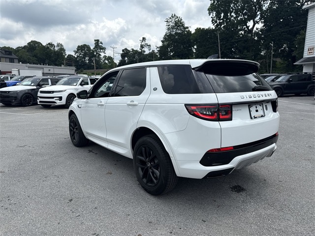 2024 Land Rover Discovery Sport S photo 3