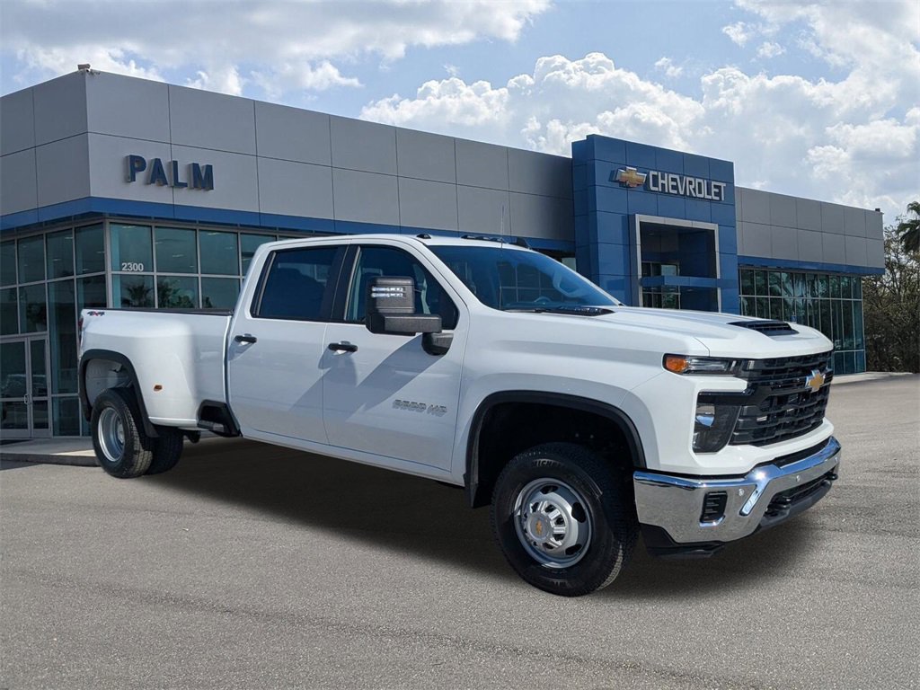 2026 Chevrolet Silverado 3500 Chassis Cab Work Truck's photo