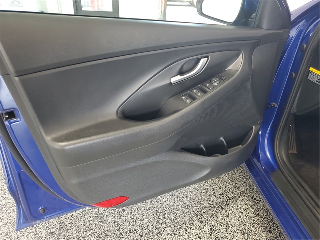 2019 Hyundai Elantra GT Base photo 7