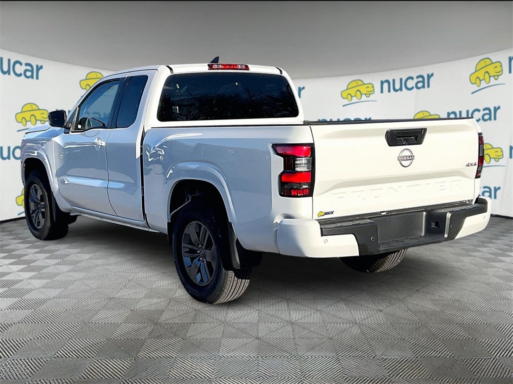 2025 Nissan Frontier King Cab SV photo 4