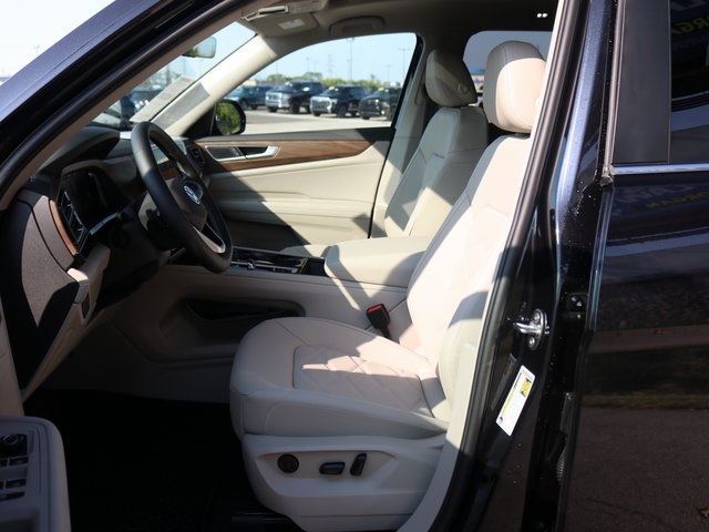 2026 Volkswagen Atlas SE Technology photo 3