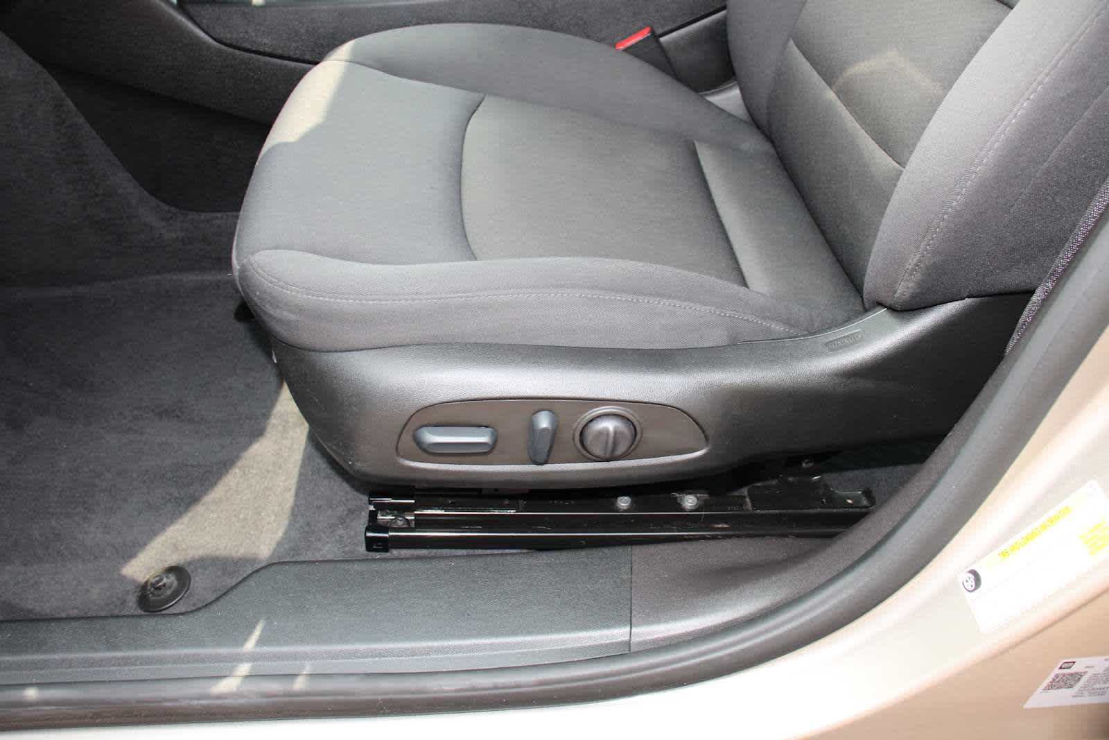 2022 Chevrolet Malibu photo 14
