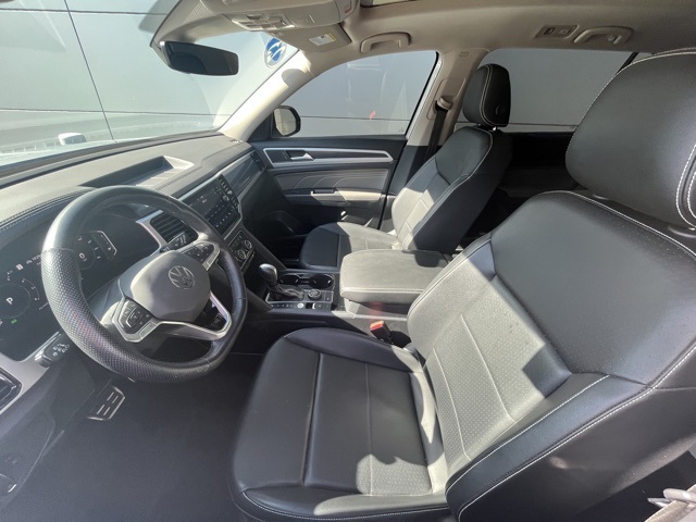 2023 Volkswagen Atlas V6 SEL R-Line photo 2