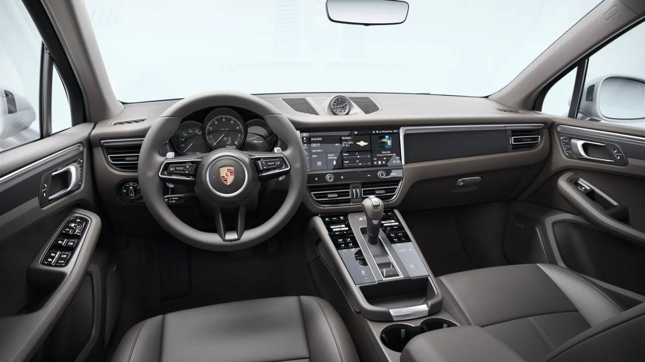 2026 Porsche Macan T photo 10