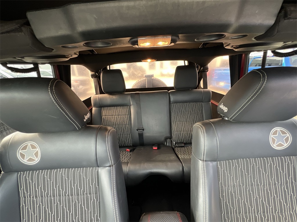 2012 Jeep Wrangler Unlimited Freedom photo 14