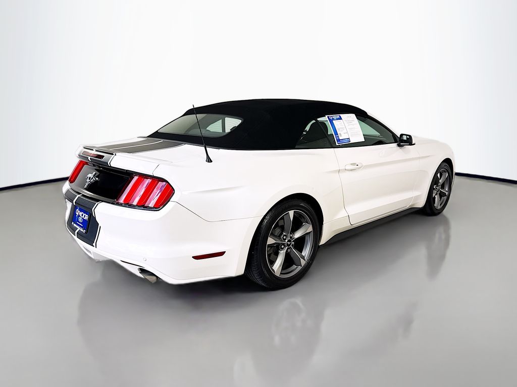 2017 Ford Mustang V6 Convertible photo 11