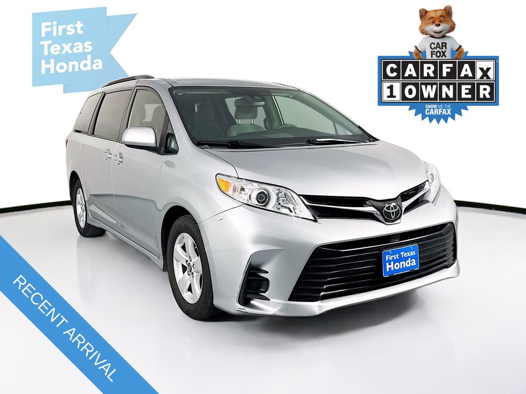 2019 Toyota Sienna LE
