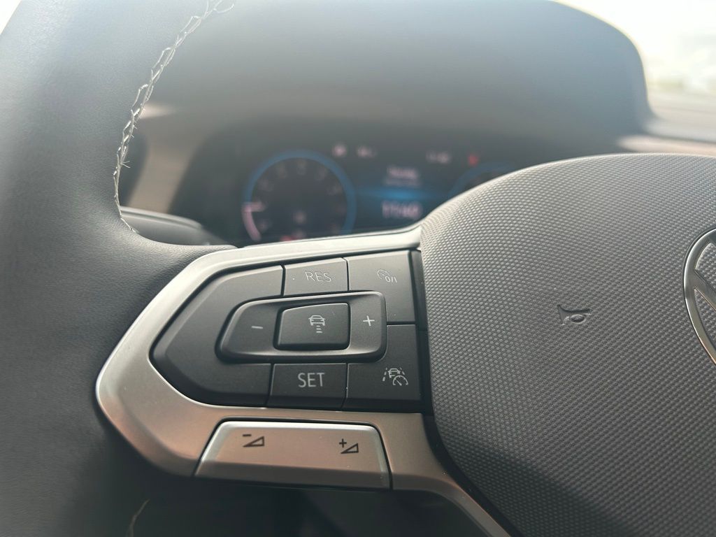 2026 Volkswagen Atlas SE Technology photo 13