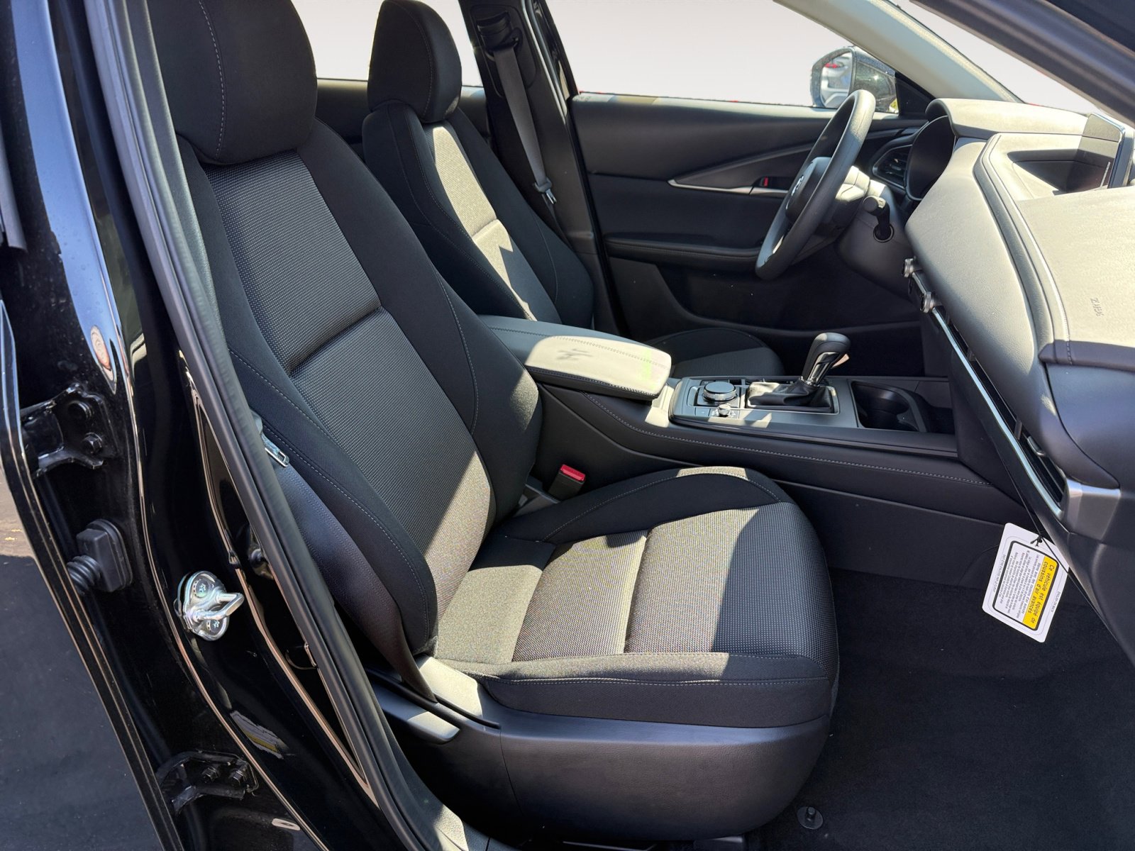 2025 Mazda CX-30 2.5 S photo 19