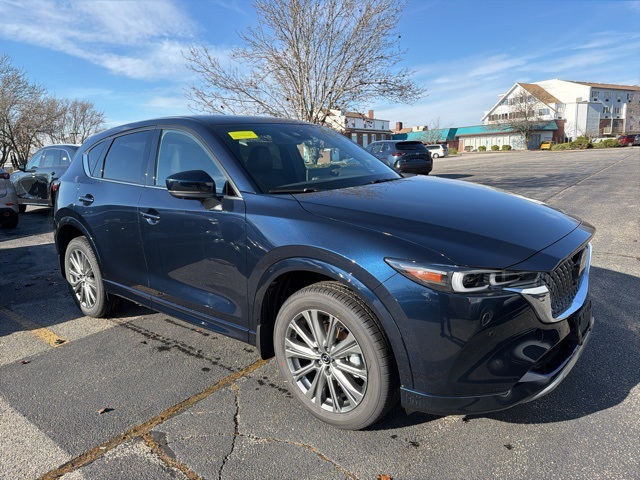 2025 Mazda CX-5 Turbo Signature's photo