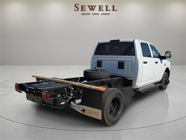 2026 RAM Ram 3500 Chassis Cab Tradesman's photo