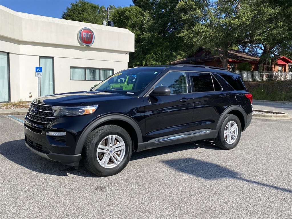 2024 Ford Explorer XLT photo 3
