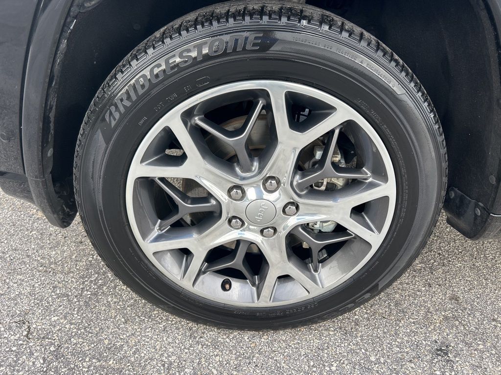 2021 Jeep Grand Cherokee Overland photo 15