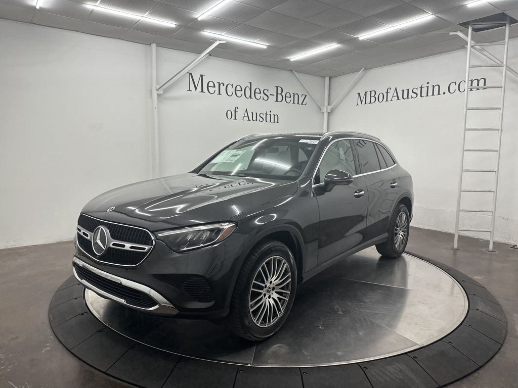 2026 Mercedes Benz GLC 300 photo 3