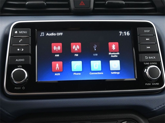 2025 Nissan Versa SV photo 3