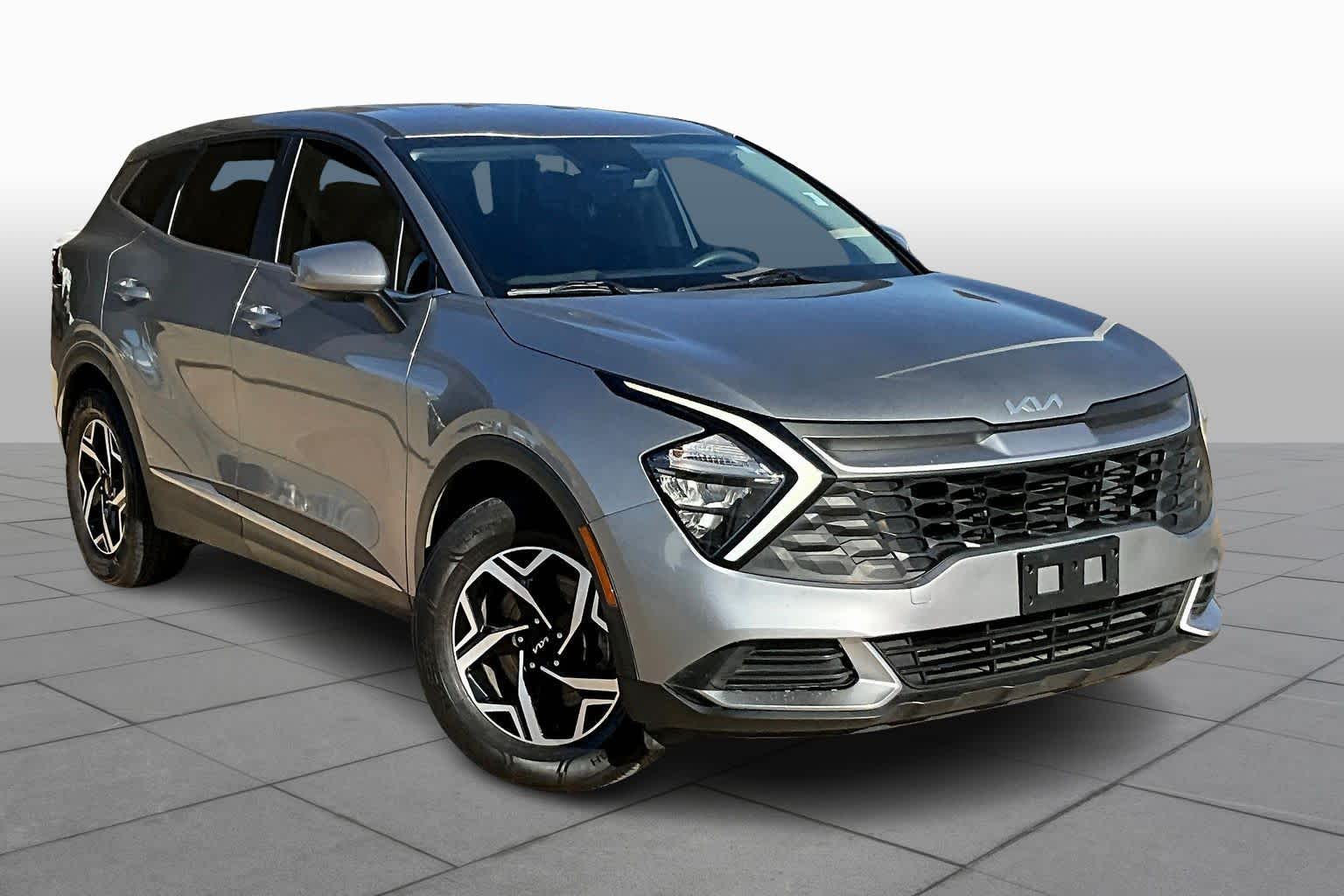 2023 Kia Sportage LX photo 2