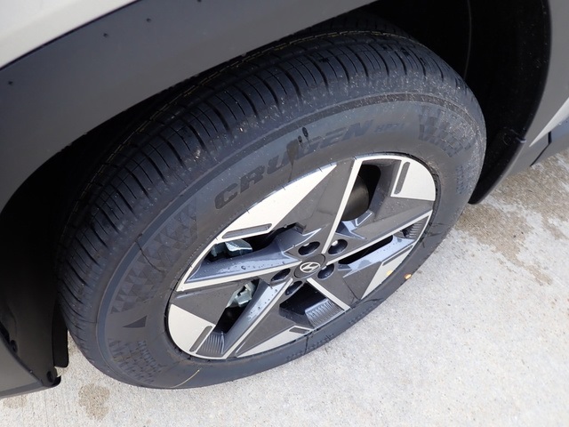 2025 Hyundai Tucson SEL photo 9