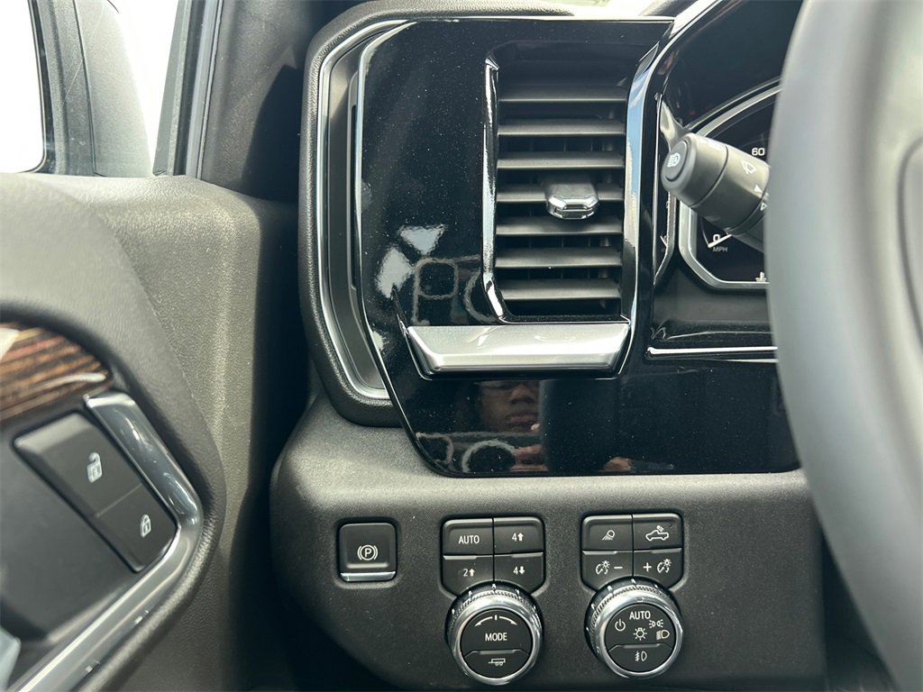 2026 GMC SIERRA - Image 17