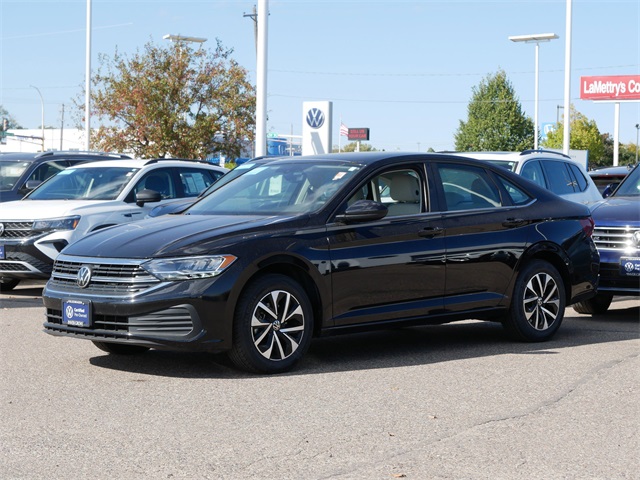 2023 Volkswagen Jetta 1.5T S photo 2