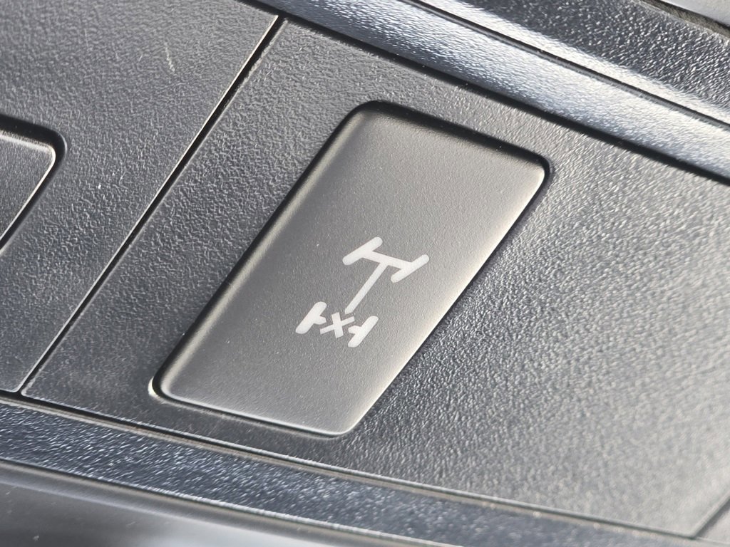 2023 Toyota Tacoma TRD Off-Road 4x4 photo 10