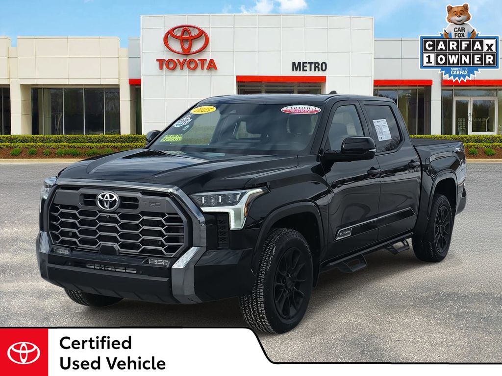2025 Toyota Tundra Platinum's photo