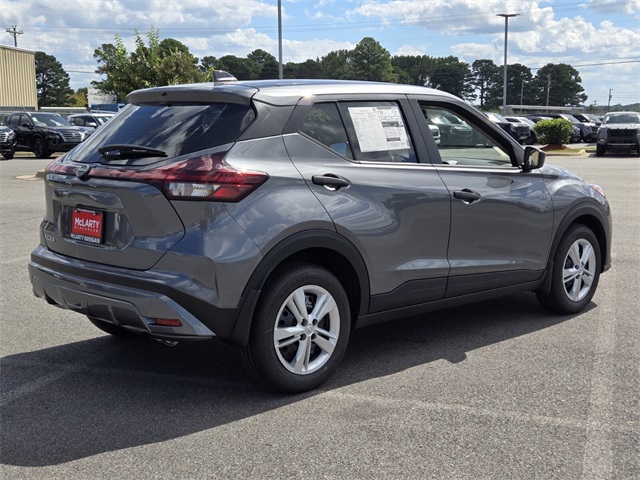 2025 Nissan Kicks Play S photo 4