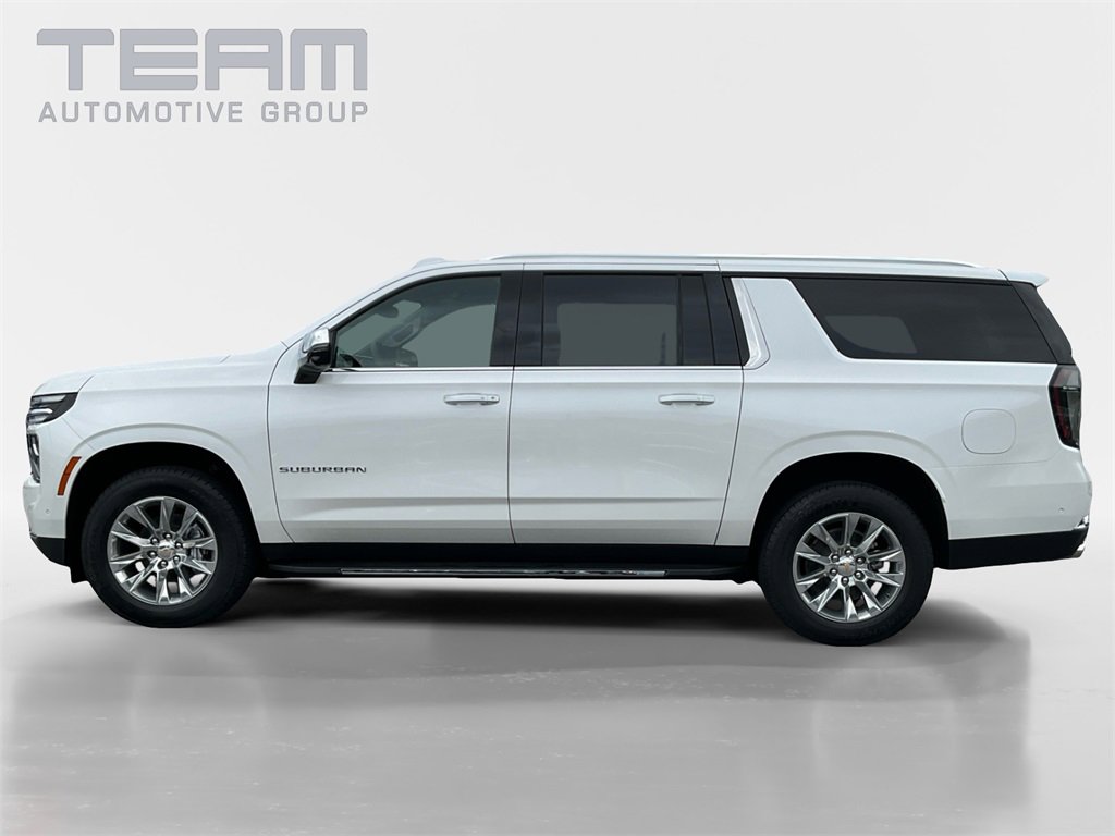 2025 Chevrolet Suburban Premier photo 4